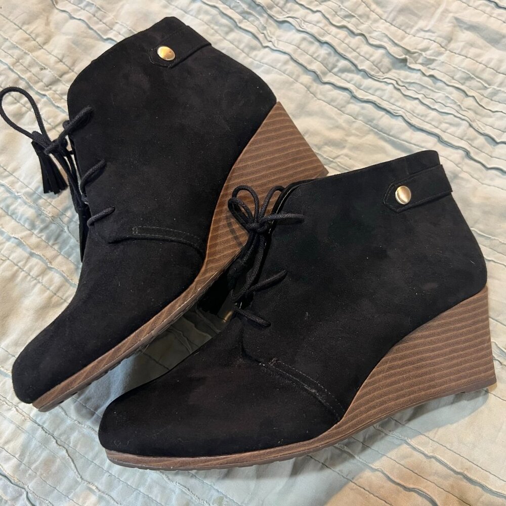 Dr Scholls Suede Memory Foam Booties Size 9